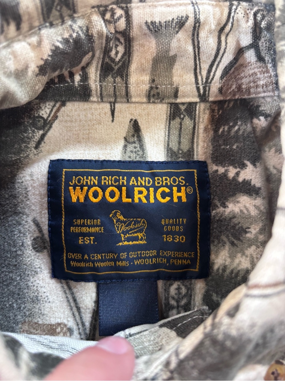 Vintage Woolrich Fishing Trout / Forest Print flannel Button Down Shirt size L - Picture 2 of 6